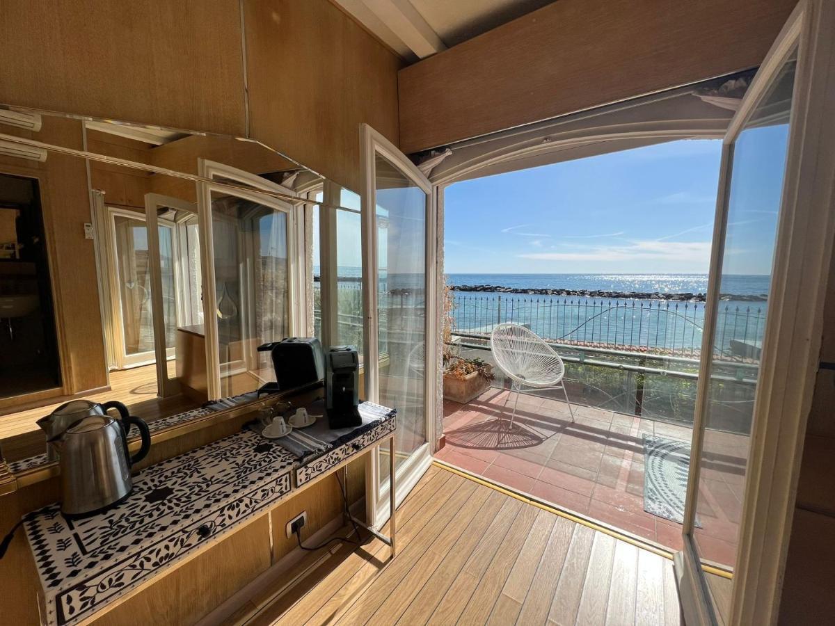 Villa Rita Sea Front View Sanremo - Parcheggio Gratuito In Struttura Dış mekan fotoğraf